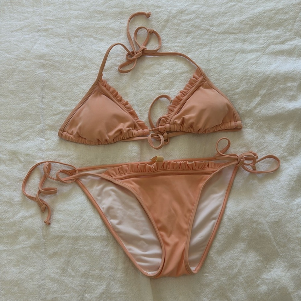 Victoria’s secret peach ruffle bikini set